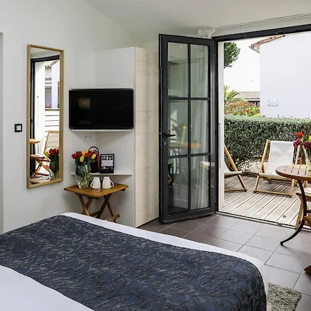 Hotel Les Vignes De La Chapelle, 