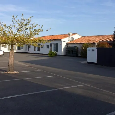 Les Vignes De La Chapelle, The Originals Relais