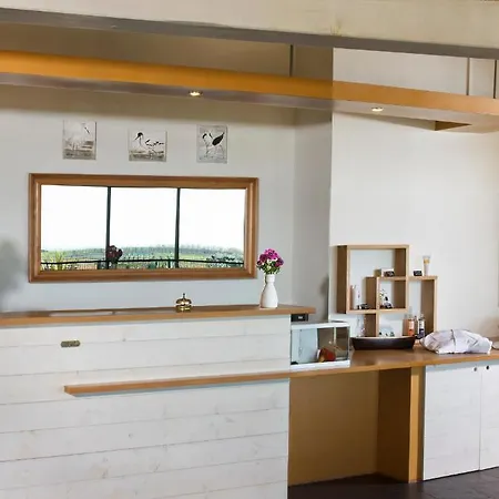 Hotel Les Vignes De La Chapelle, The Originals Relais 4*