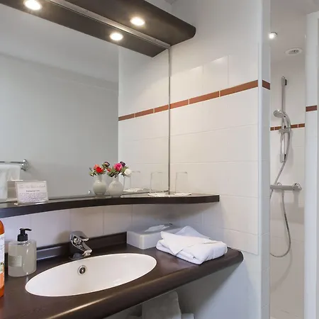 Hotel Les Vignes De La Chapelle, The Originals Relais 4*