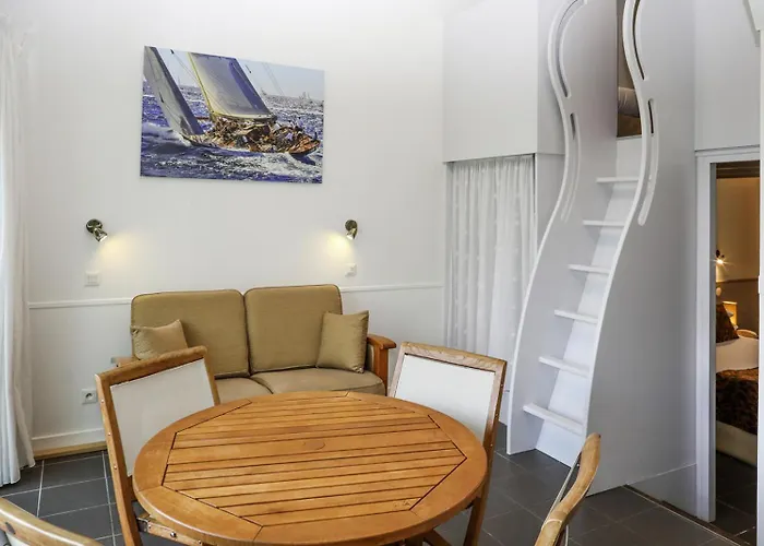 Les Vignes De La Chapelle, 