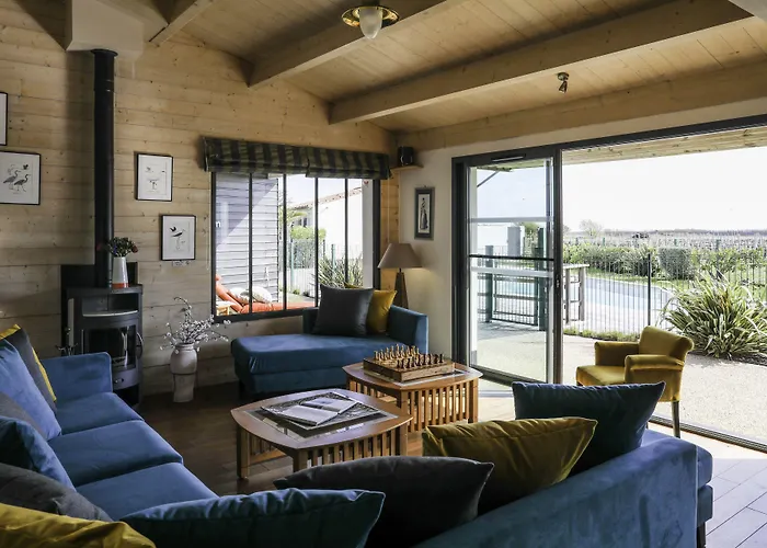 Hotel Les Vignes De La Chapelle, 