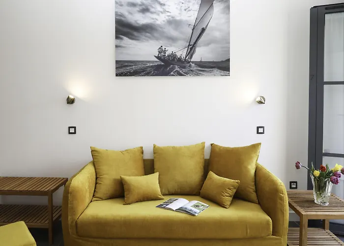 Hotel Les Vignes De La Chapelle, 